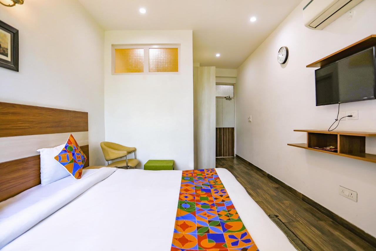 Fabhotel Aravali Suites Gurgaon Exterior photo