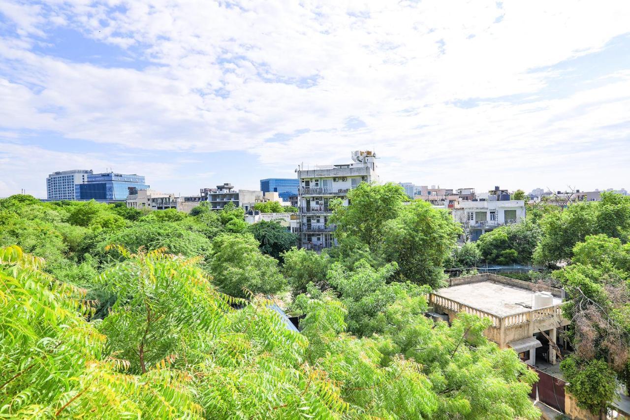 Fabhotel Aravali Suites Gurgaon Exterior photo
